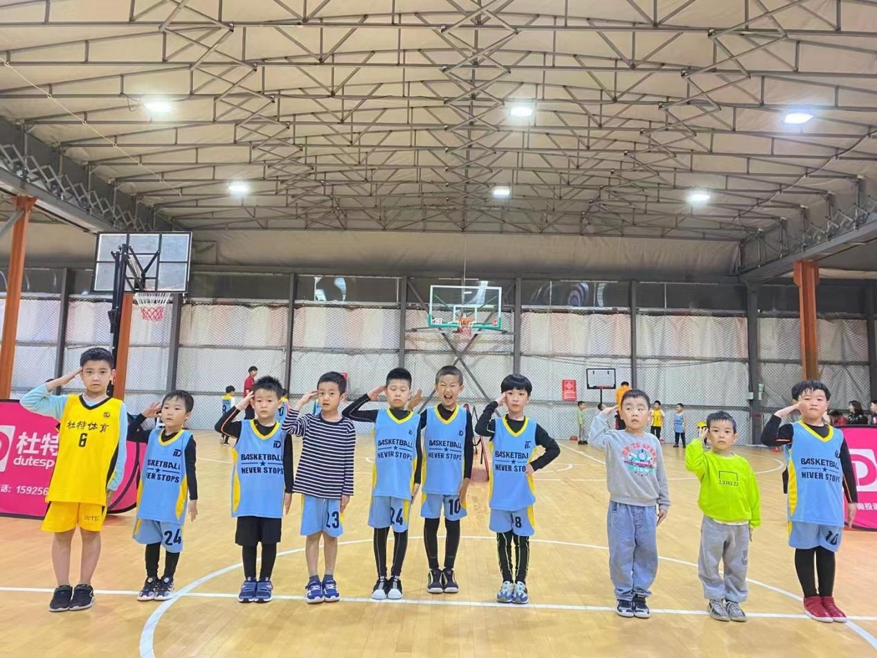 青春“籃”不住——杜特籃球錢江商城校區(qū)火熱招生中！
