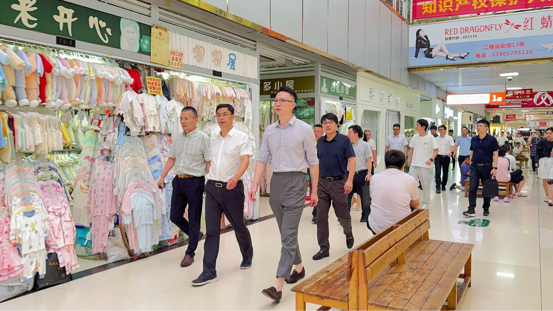 繃緊“安全弦”，把好“節(jié)前關(guān)”！拱墅區(qū)區(qū)領(lǐng)導(dǎo)蒞臨錢江商城開展節(jié)前安全生產(chǎn)檢查