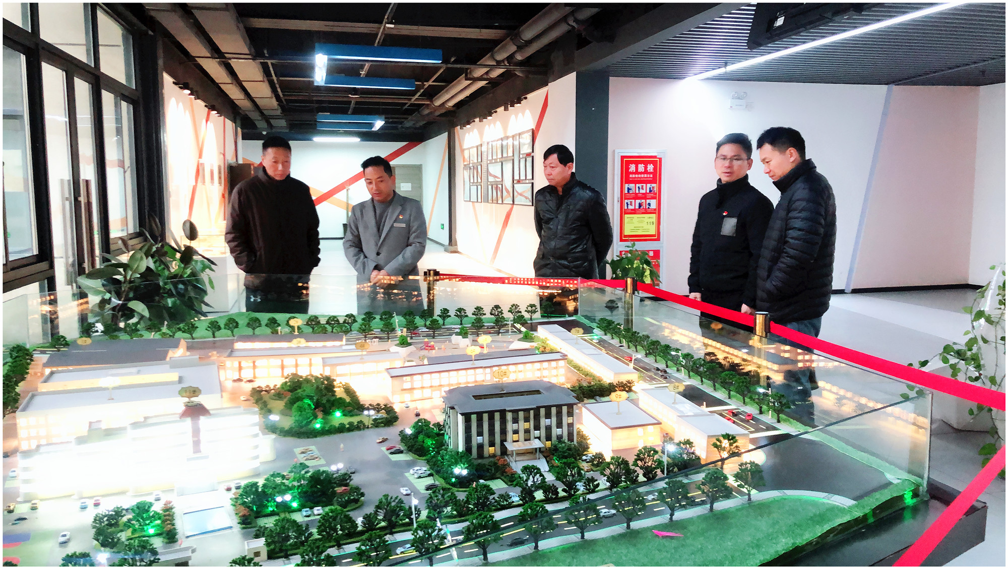 廬陽區(qū)政協(xié)黨組成員、秘書長尹楊 蒞臨廬陽建華文創(chuàng)園調(diào)研指導(dǎo)