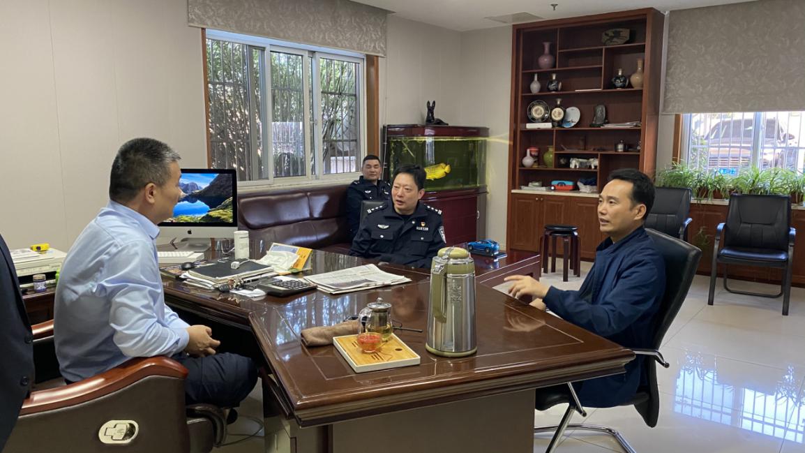拱墅區(qū)公安分局常務副局長一行走訪調(diào)研錢江商城現(xiàn)場糾紛調(diào)解工作