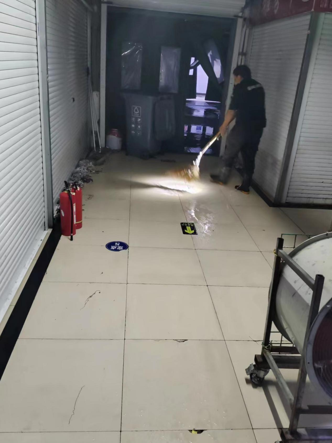 迎戰(zhàn)暴雨，錢江商城打好排水防汛攻堅(jiān)戰(zhàn)