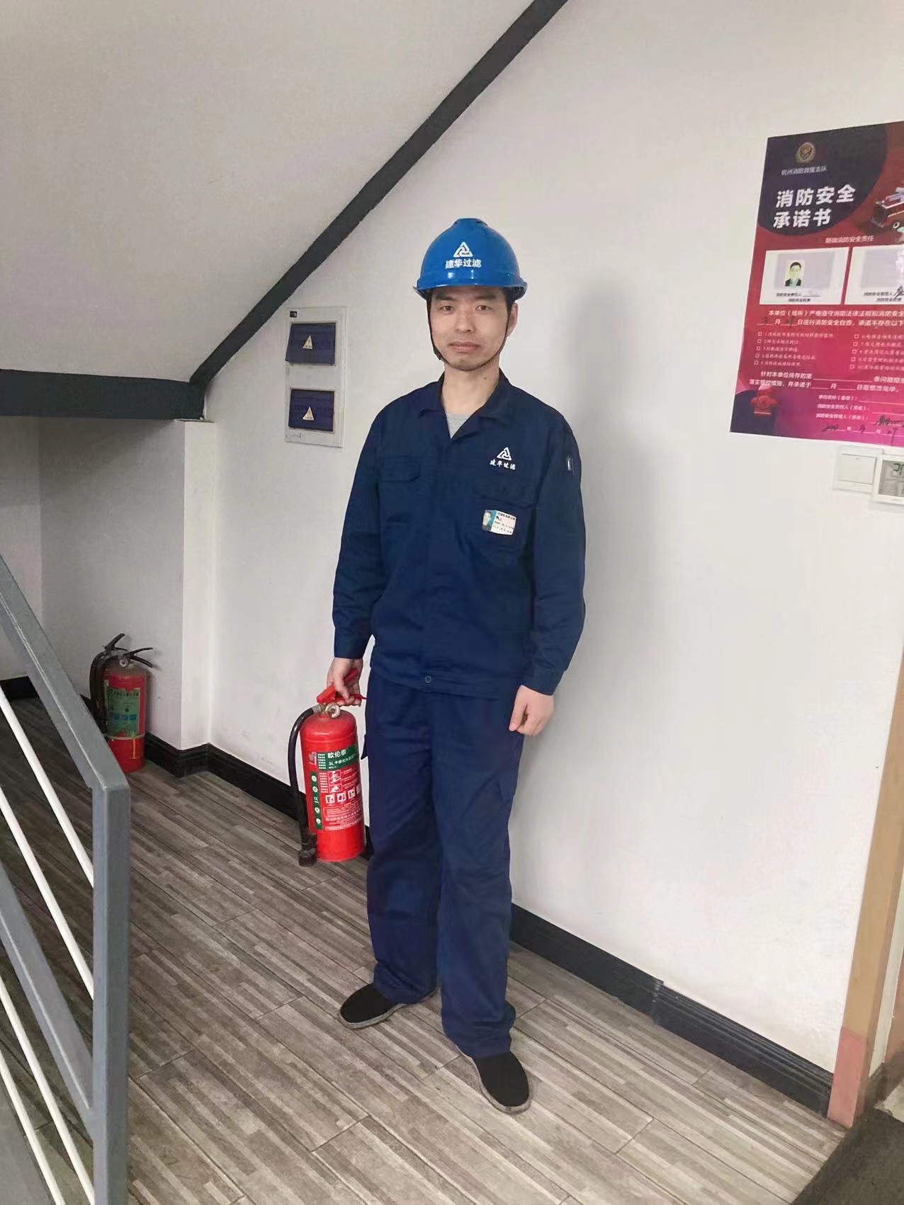 圖片2.png 圖片2.png